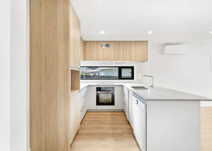  at Lot 5/23 & 25 Sullivan Avenue, Mangere Bridge, Manukau City, Auckland