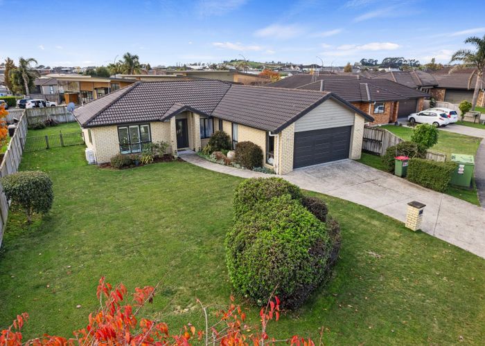  at 102 Farringdon Avenue, Rototuna North, Hamilton