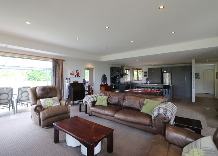  at 377 Mcivor Road, Myross Bush
