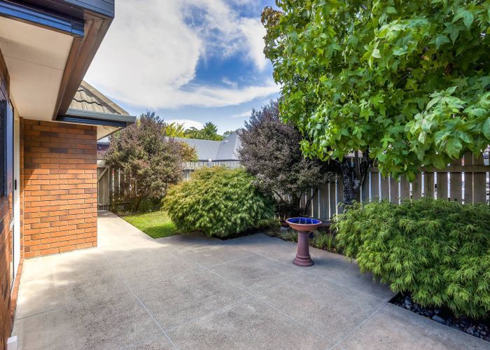  at 2/43 Claridges Road, Casebrook, Christchurch City, Canterbury
