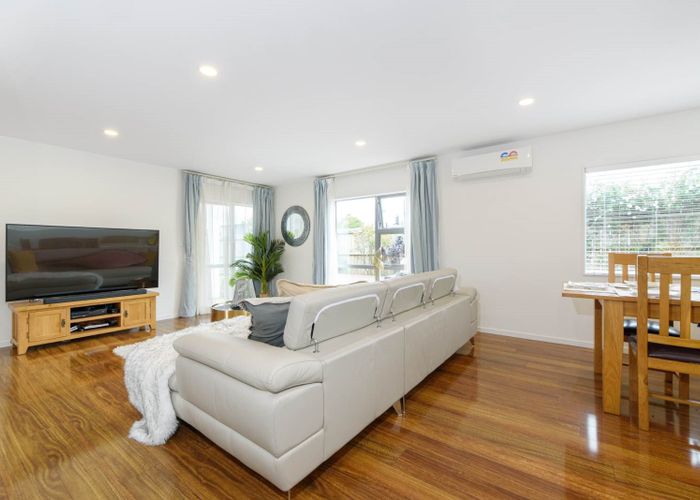  at 114 Chivalry Road, Glenfield, Auckland