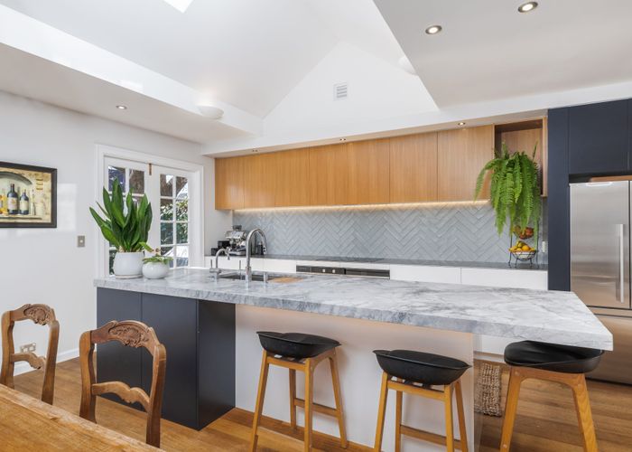  at 21 Rastrick Street, Merivale, Christchurch City, Canterbury