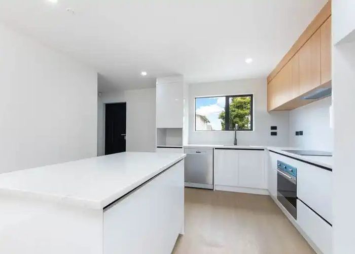  at 25E Archmillen Avenue, Pakuranga Heights, Manukau City, Auckland