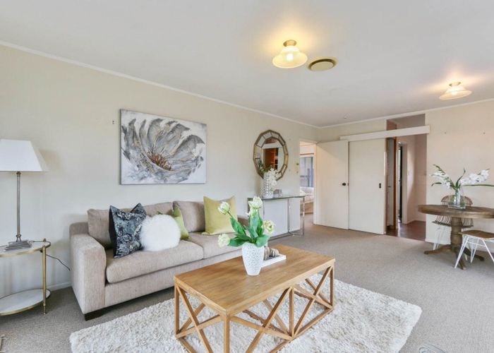  at 3/8 Rutland Road, Mount Wellington, Auckland