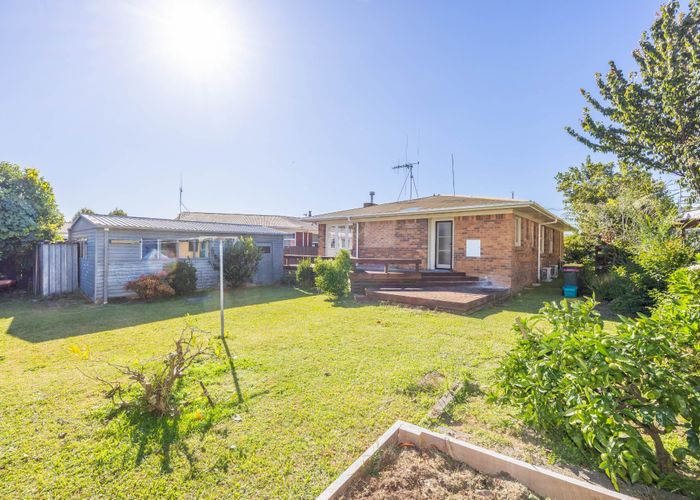  at 15 De Vere Crescent, Chartwell, Hamilton, Waikato