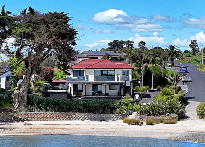  at 12 Channel View Road, Clarks Beach