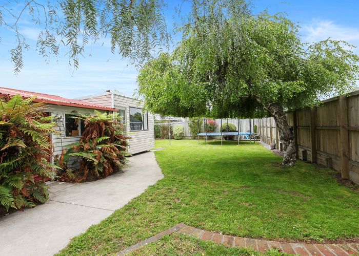  at 6 Burwood Road, Burwood, Christchurch