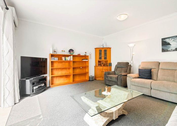  at 11 Pepperdine Place, Albany, Auckland