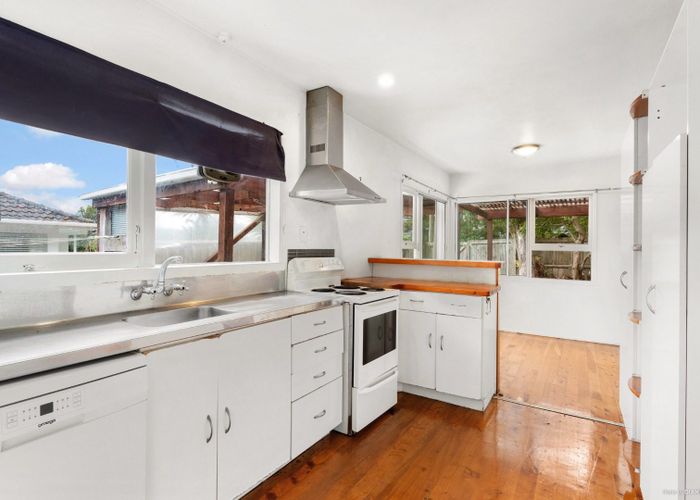  at 46A Eskdale Road, Birkdale, Auckland