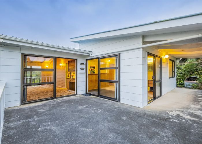  at 86 Howard Road, Papakura