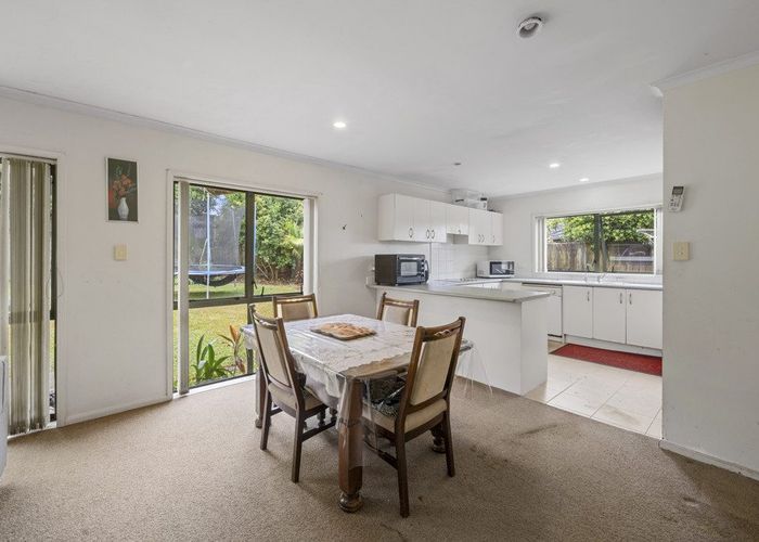  at 8 Waimarino Road, Weymouth, Manukau City, Auckland