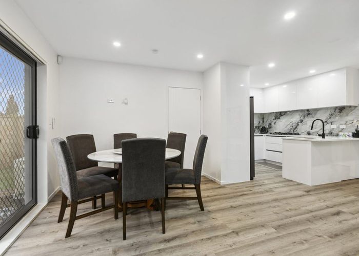  at 43F Beach Road, Pahurehure, Papakura, Auckland