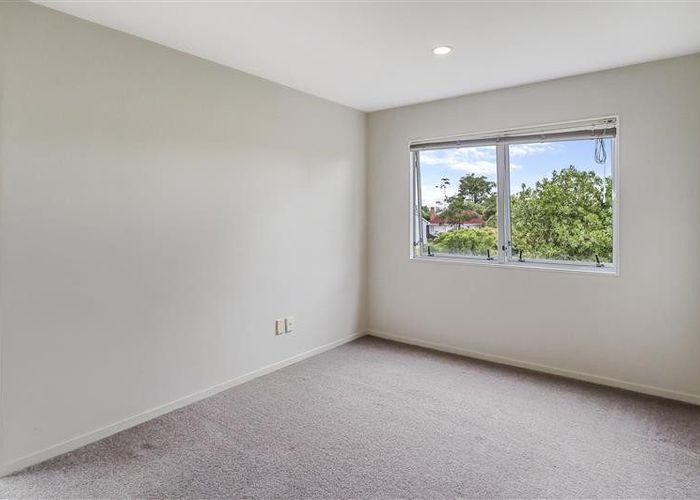  at 2/8 Eaglehurst Road, Ellerslie, Auckland City, Auckland