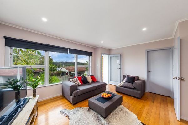  at 2/303 Rangatira Road, Beach Haven, Auckland