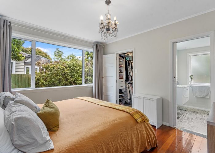  at 6 Wilding Street, Saint Martins, Christchurch