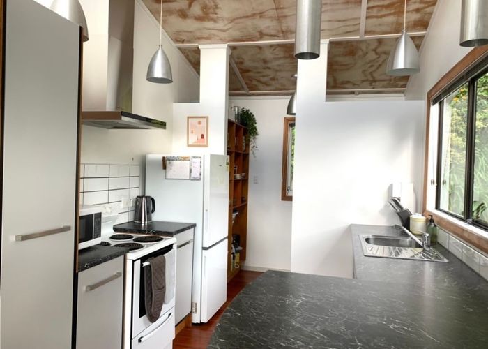  at 6b Rewa Terrace, Tawa, Wellington, Wellington