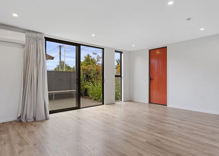  at 1/42 Dickens Street, Addington, Christchurch City, Canterbury
