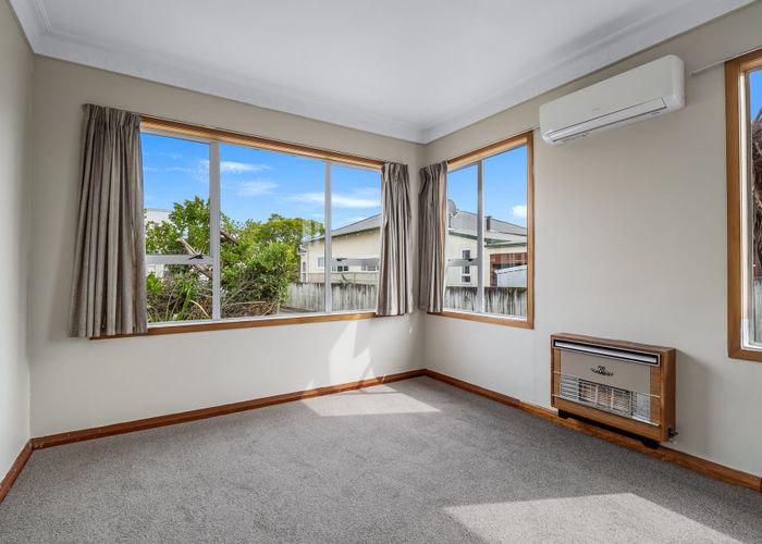  at 9B Worcester Street, West End, Palmerston North, Manawatu / Whanganui