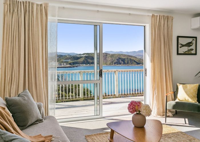  at 5 Waitaha Way, Houghton Bay, Wellington