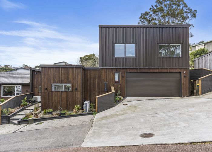  at 25B Deverell Place, Northcross, North Shore City, Auckland