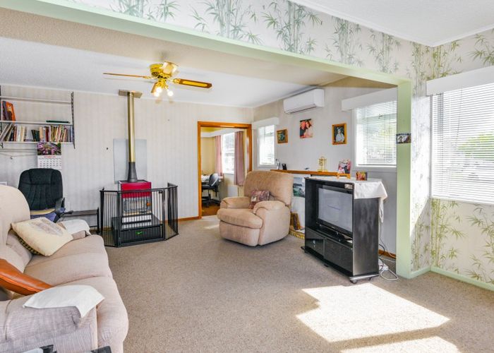  at 21 Henderson Road, Flaxmere, Hastings