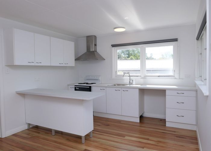  at 2 Lorien Ct, Raumati Beach, Kapiti Coast, Wellington