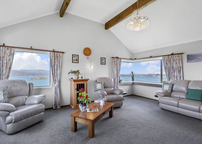  at 28 Sunhaven Drive, Newlands, Wellington