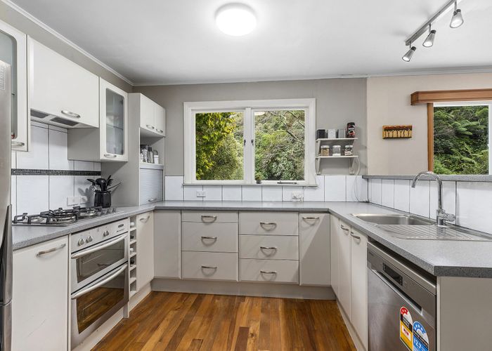  at 58 Chester Road, Tawa, Wellington
