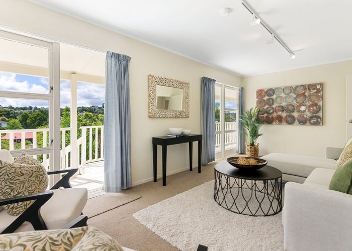  at 42 Oaktree Avenue, Browns Bay, North Shore City, Auckland