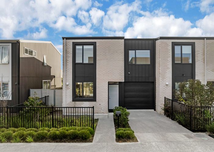  at 46 Whimbrel Road, Flat Bush, Auckland
