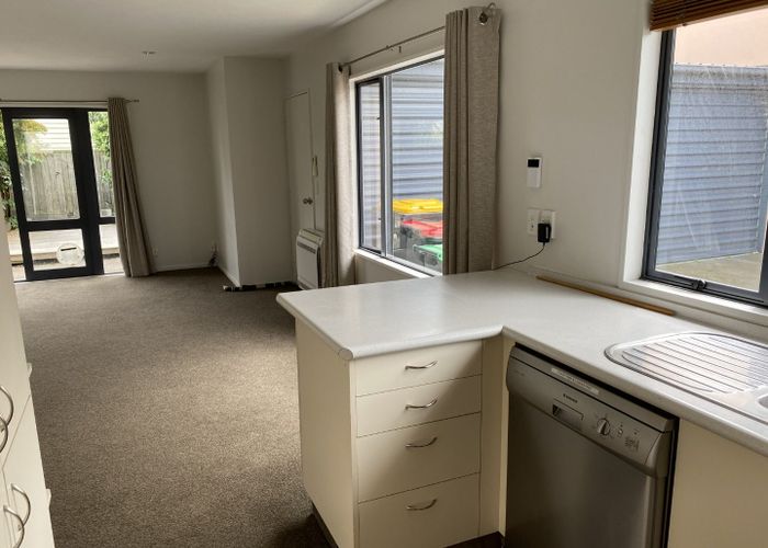  at 2/90 Picton Avenue , Riccarton, Christchurch City, Canterbury