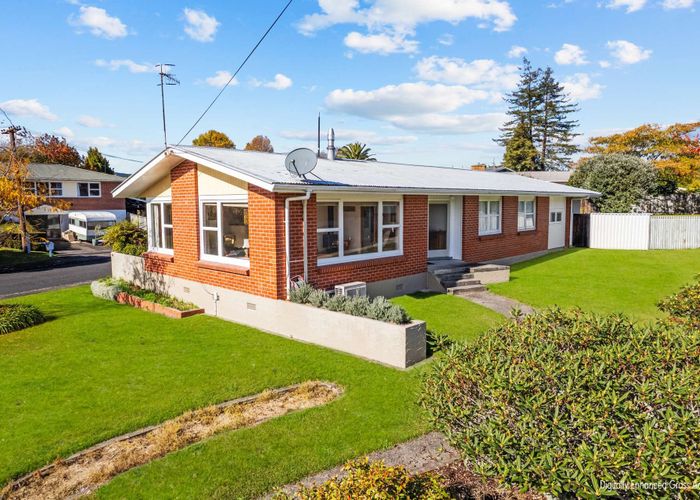  at 42 Hillcrest Avenue, Hillcrest, Rotorua