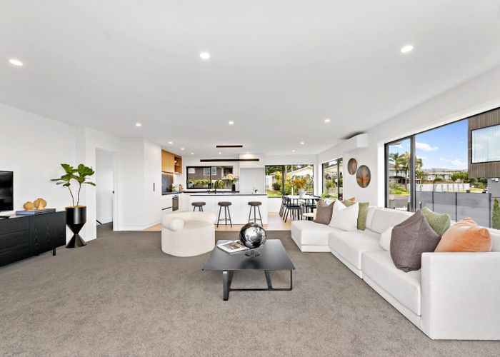  at 114 Bramley Drive, Farm Cove, Manukau City, Auckland
