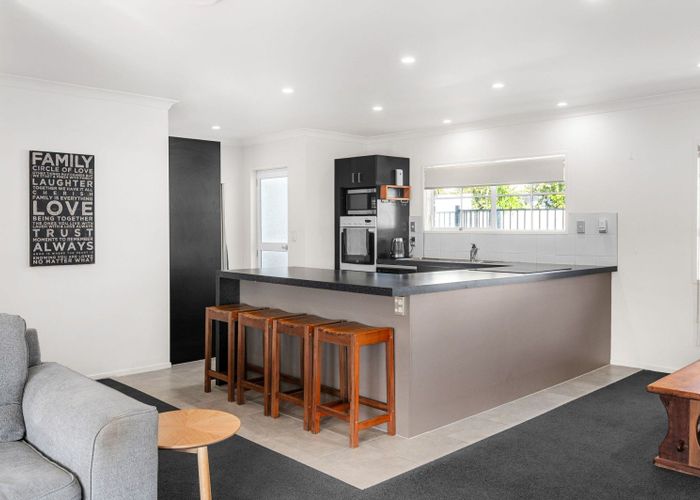  at 42 Gilbass Avenue, Hamilton Lake, Hamilton, Waikato