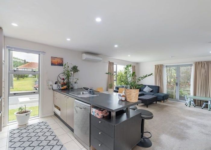  at 18A Franklyn Road, Tawa, Wellington, Wellington