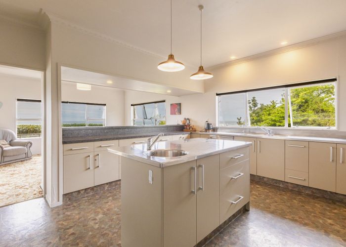  at 62 BEACH RD , PORANGAHAU