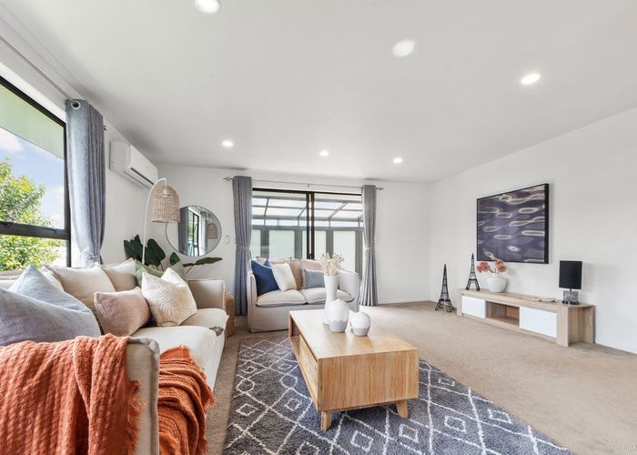  at 184A Rathgar Road, Henderson, Auckland