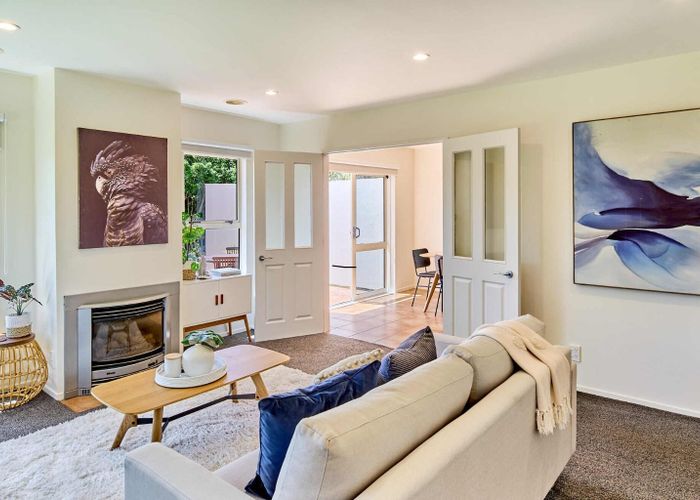  at 19 Cabbage Tree Grove, Woodridge, Wellington