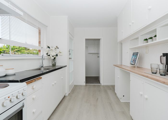  at 18 Brocas Avenue, Hillcrest, Hamilton