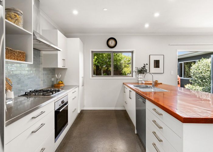  at 4 Donald Place, Frimley, Hastings, Hawke's Bay