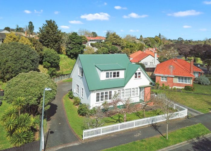  at 1 Jellicoe Drive, Hamilton East, Hamilton