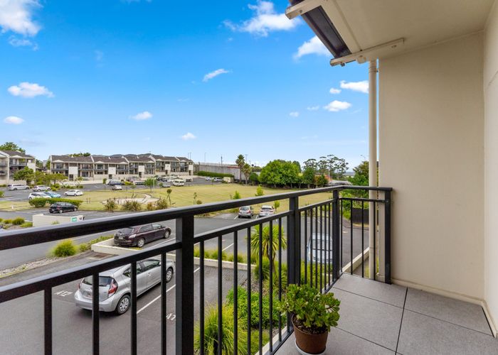  at A11/71 Spencer Road, Albany, North Shore City, Auckland