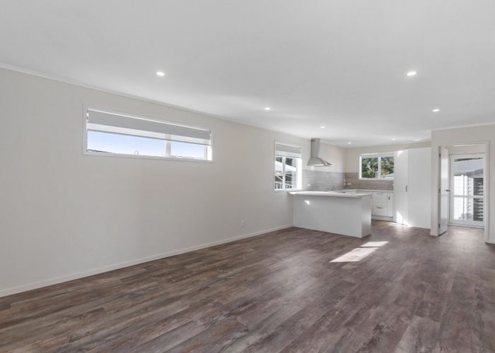 at 18 Chichester Drive, Rosehill, Papakura, Auckland