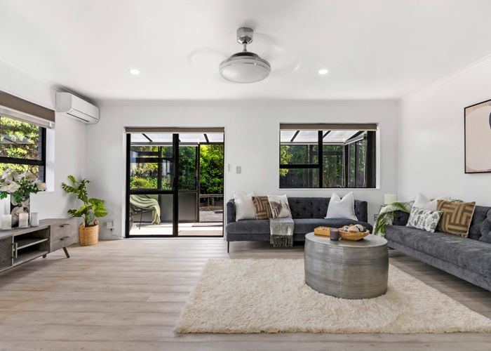  at 1/131 Botany Road, Botany Downs, Manukau City, Auckland