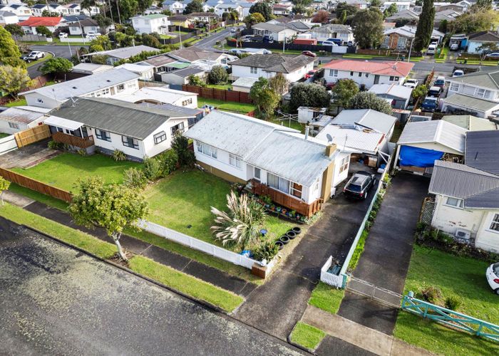  at 8  Hywell Place, Manurewa, Manukau City, Auckland