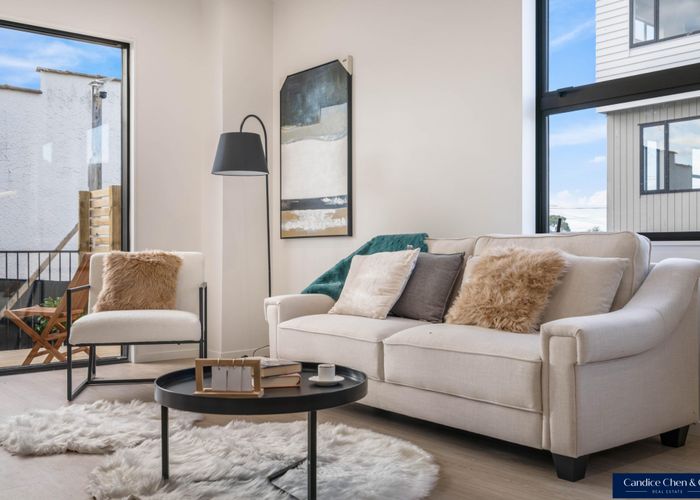  at 4/16 Binsted Road, New Lynn, Waitakere City, Auckland