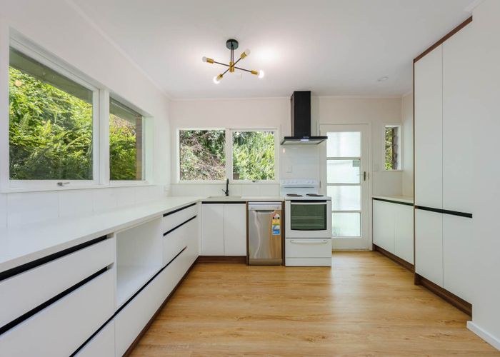  at 1/27 Glencoe Road, Browns Bay, North Shore City, Auckland