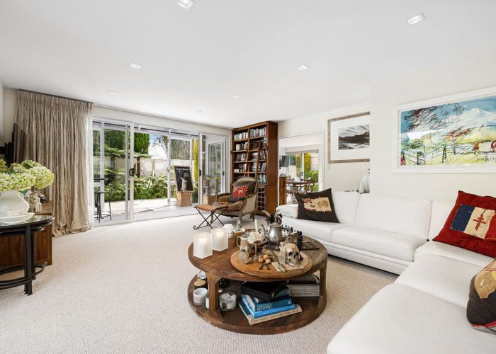  at 11A Stratford Street, Fendalton, Christchurch City, Canterbury