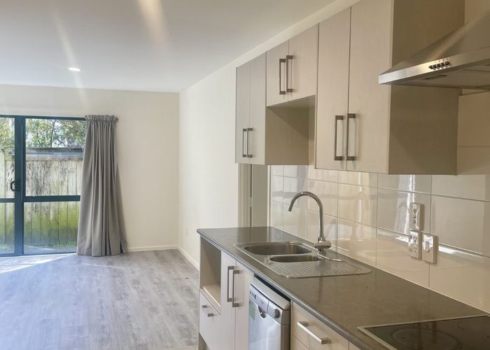  at 19/548 Albany Highway, Albany, Auckland