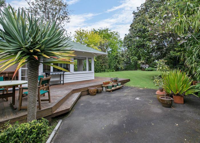  at 10 Tawera Road, Greenlane, Auckland